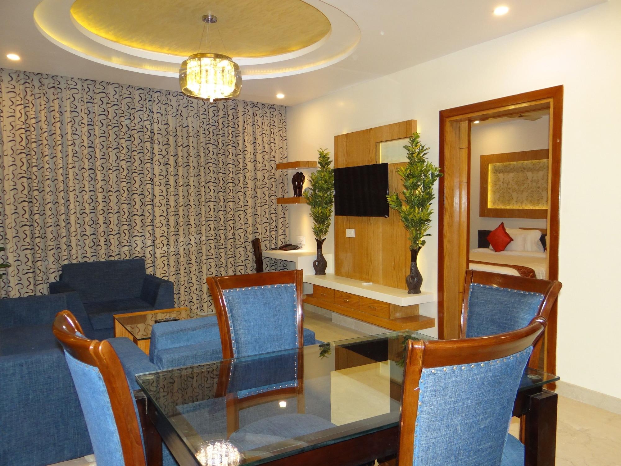 Hotel Tridev Varanasi Ngoại thất bức ảnh